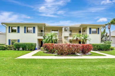 (private lake, pond, creek) Condo For Sale in Boynton Beach Florida