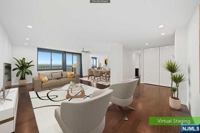 *Presented by Wendy Gamez * Totally renovated condo residence at