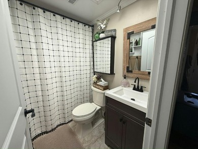 Discover your new home in Foxwood Village a beautiful gated - photo 8