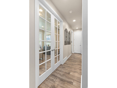 GREAT VALUE! This like new rambler offers true MAIN-FLOOR LIVING - photo 15