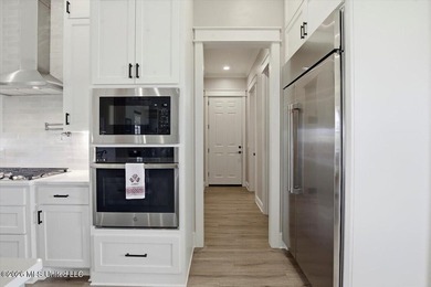 Experience refined country living in the prestigious gated - photo 18
