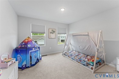 Immaculate and beautifully maintained, this nearly new home - photo 31