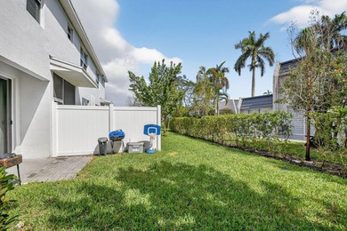 Experience modern luxury in the heart of Lake Worth! Built in - photo 33
