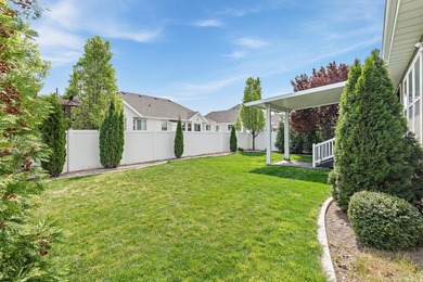 GREAT VALUE! This like new rambler offers true MAIN-FLOOR LIVING - photo 34