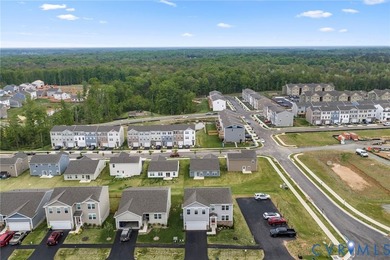 Immaculate and beautifully maintained, this nearly new home - photo 41