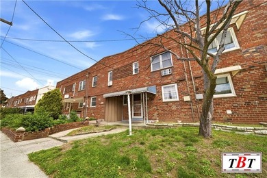Welcome to this renovated one family home in Mill Basin - photo 4