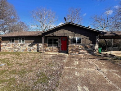 Lake Home For Sale in Clinton, Arkansas