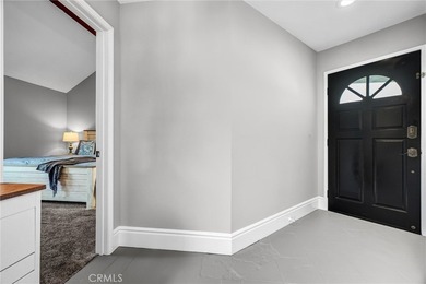 Exceptional end unit 3 bedroom, no one above you, tranquil - photo 4