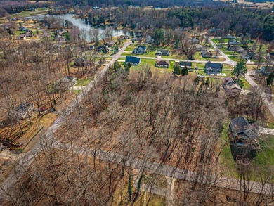 Lake Noel Lot For Sale in Santa Claus Indiana