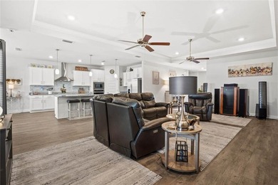 Move-in ready and priced to sell! This beautiful Hawthorne Plan - photo 5