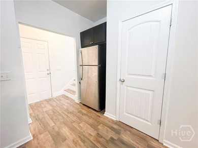 Welcome home to this end unit townhome with over 1,400 sq ft in - photo 11