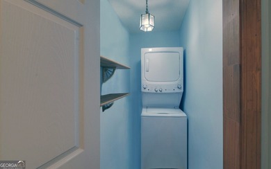 Curated over time to accommodate family and guests alike, this - photo 22