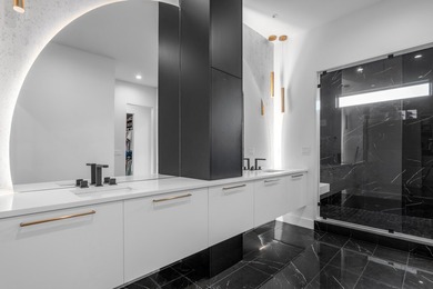 Completed just one year ago and situated on a 1.4-acre lot - photo 38