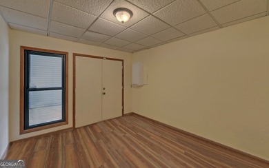 Curated over time to accommodate family and guests alike, this - photo 46