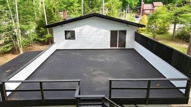 Updated Home Close to the Gold Course - photo 4