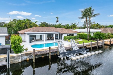 BOATER'S DREAM HOME AWAITS! NO FIXED BRIDGES! Exceptional - photo 5