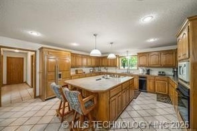 Lakefront homes like this rarely hit the open market! This - photo 5