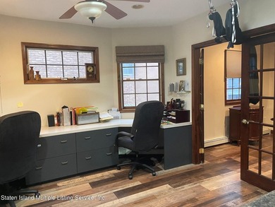 ABSOLUTELY CHARMING 4 BEDROOM, 2 BATH COLONIAL, PERFECT DOLL - photo 4