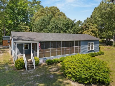 Lake Home For Sale in Summerton, South Carolina