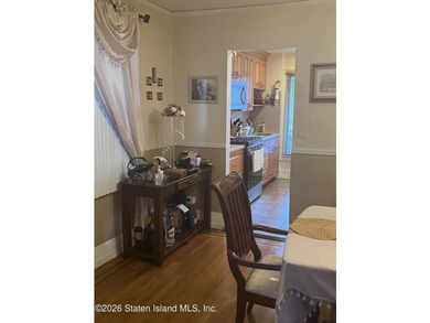 This lovely detached colonial family home has much to offer - photo 7
