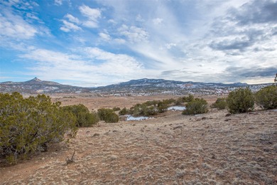 Tucked away in the tranquil landscape of Abiquiu, New Mexico - photo 9