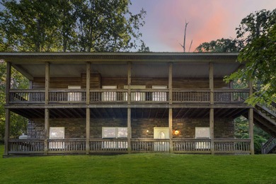 Lake Cumberland Home For Sale in Burnside Kentucky