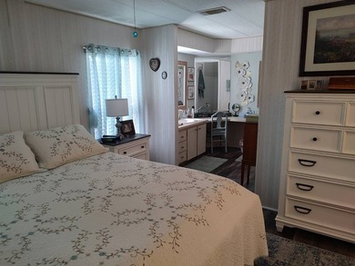 Welcome to Lake Fairways. This 2-bedroom 2 bath home located at - photo 10