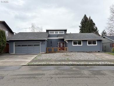 Lake Home For Sale in Vancouver, Washington