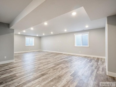 You will be blown away from the amazing value of this brand-new - photo 24