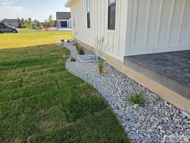 You will be blown away from the amazing value of this brand-new - photo 36