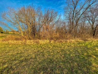 Prime 1.11-Acre Golf Course Lot with Deeded Boat Slip! Build - photo 3