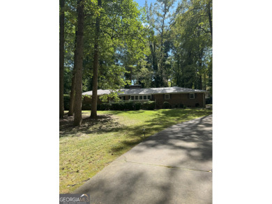 Lake Home For Sale in Elberton, Georgia
