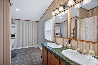 MOTIVATED SELLER AND PRICED TO MOVE!! If you've been looking for - photo 22