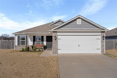 (private lake, pond, creek) Home For Sale in Collinsville Oklahoma