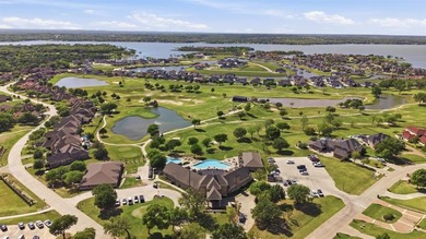 Resort Lifestyle at its best! Luxury living in this beautifully - photo 34