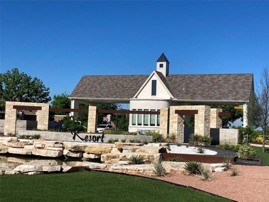 Resort Lifestyle at its best! Luxury living in this beautifully - photo 37