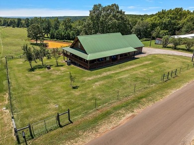 (private lake, pond, creek) Home For Sale in Cushing Texas