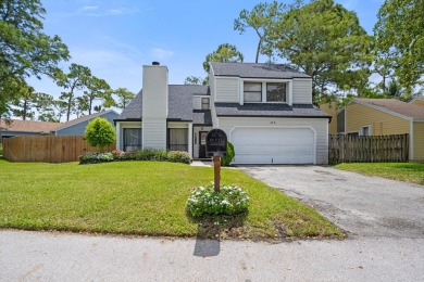 Lake Wellington Home For Sale in Wellington Florida