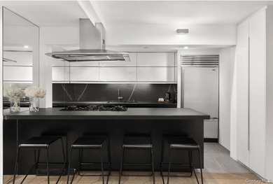 Experience luxurious loft living in this 3-Bedroom + Office - photo 3