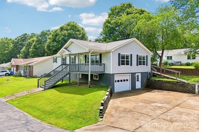 3 Bedroom, 2 Bath home in the desirable Meadows of Etowah! - photo 4