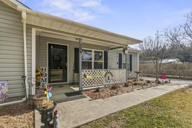 Welcome to 106 Fonza St in Conway, a well-maintained 3-bedroom