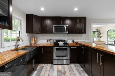 Welcome to your fully renovated Lake Sinclair waterfront retreat - photo 9