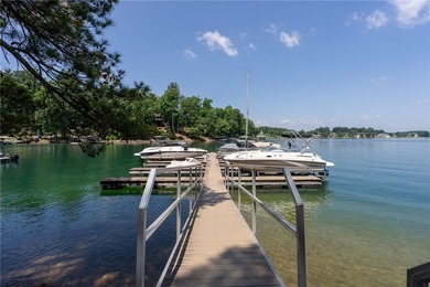 Spacious home with deep water boat slip - photo 3