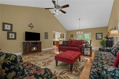 Spacious home with deep water boat slip - photo 6