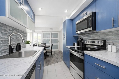A rare opportunity to own a spacious ground-level 2-bedroom - photo 4