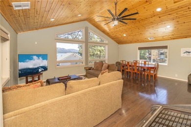 Wake up to calm lakefront style mornings, breathe in the fresh - photo 10