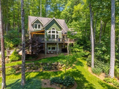 Lake Nantahala Home For Sale in Franklin North Carolina