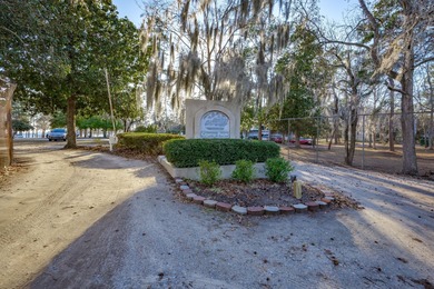 Lake Condo For Sale in Manning, South Carolina