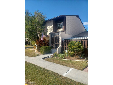 Cape Coral Area Townhome/Townhouse For Sale in Cape Coral Florida