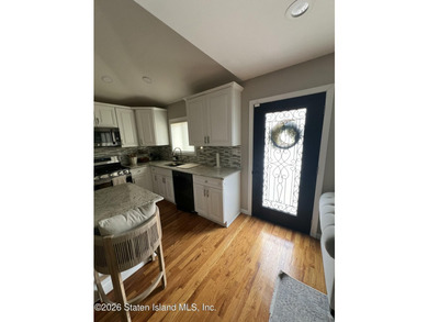 Welcome to this beautifully renovated 3-bedroom ranch that - photo 10